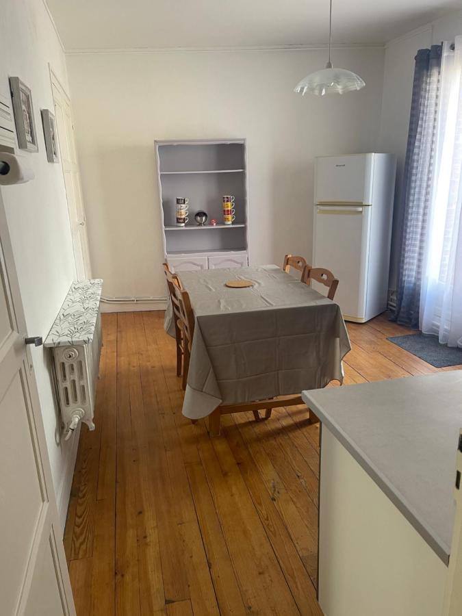 Apartmán Erliz Noyon Exteriér fotografie