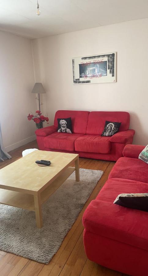 Apartmán Erliz Noyon Exteriér fotografie